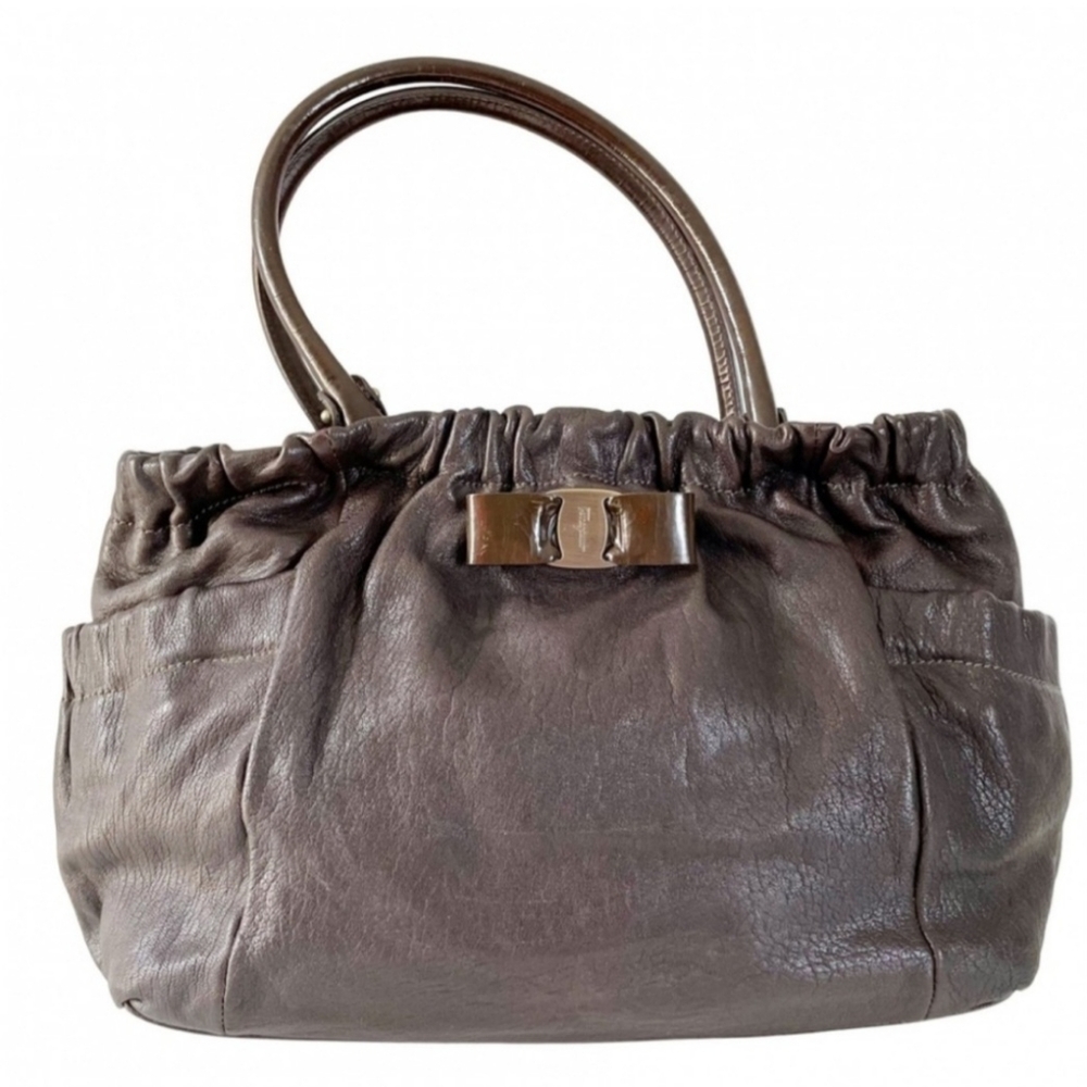 Salvatore Ferragamo Vara bow shoulder bag